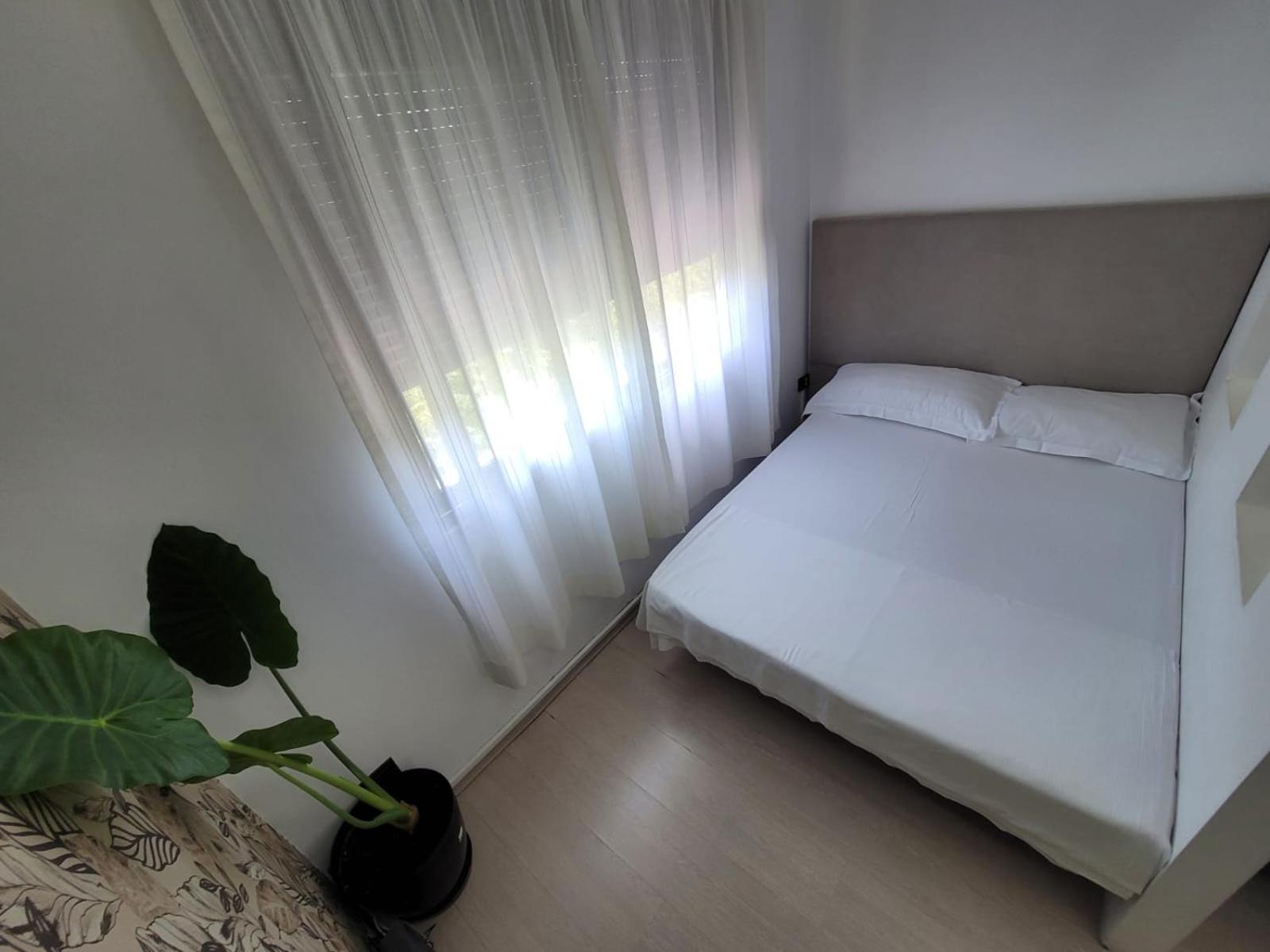 Apartment An With Fireplace Tirana
